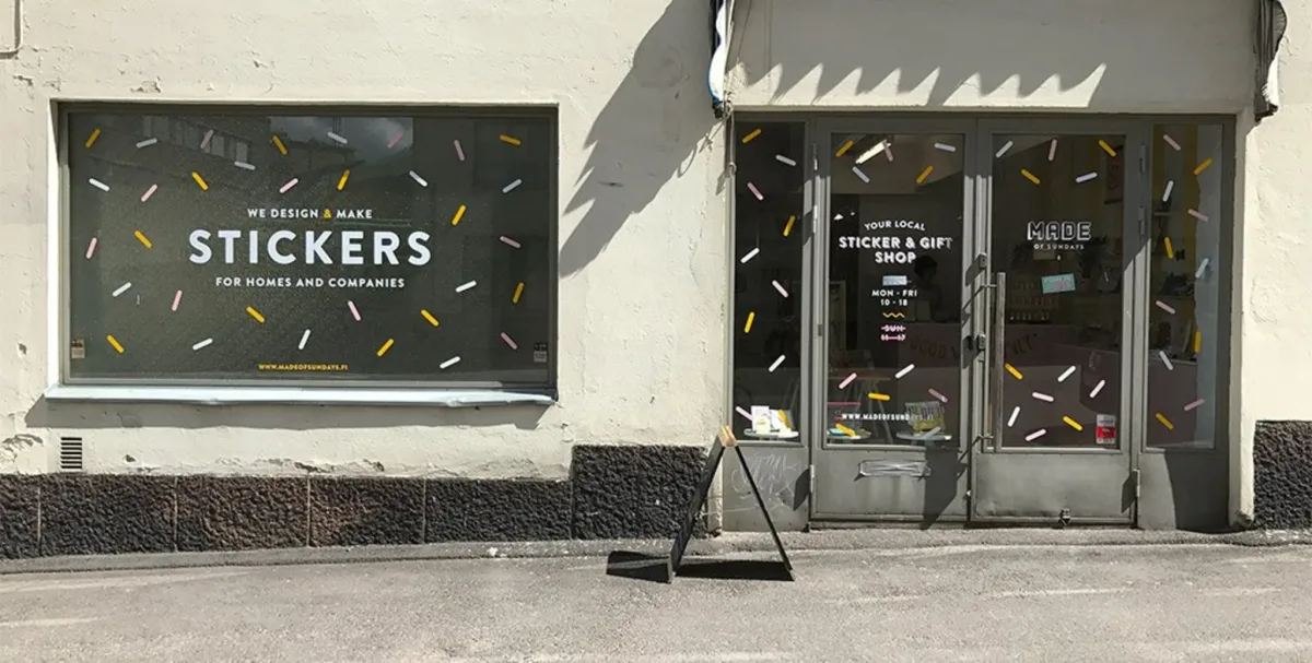 Vetrofanie e insegne per negozi a Tricase: prezzi, materiali e soluzioni